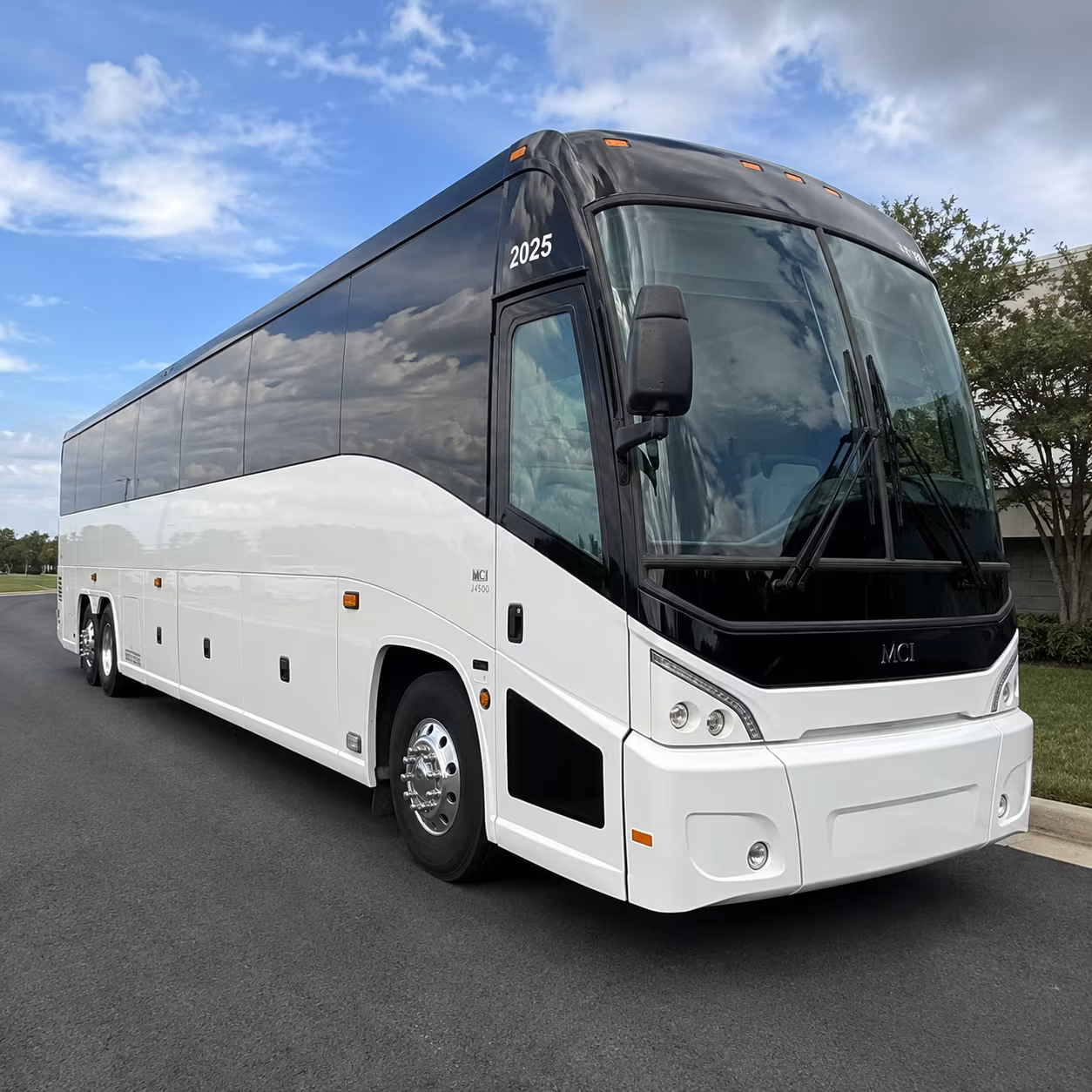 corporate group shuttles between montebello and greater los angeles